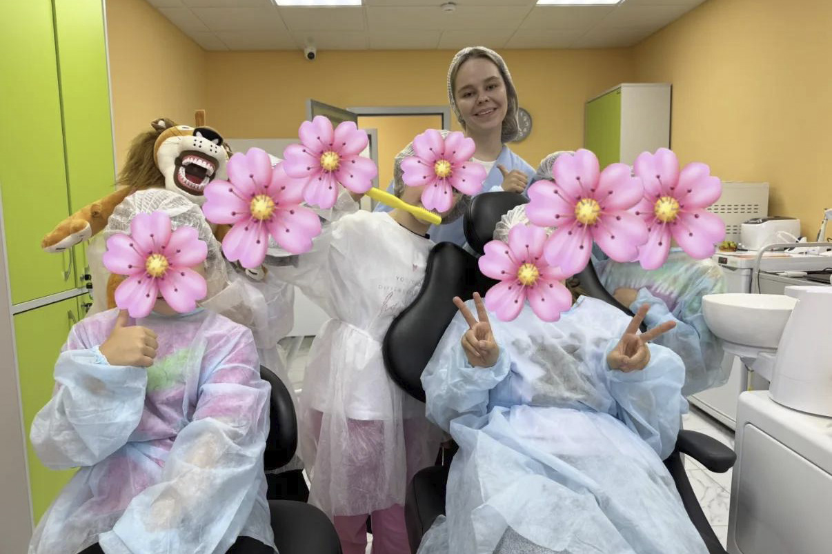 Мы провели день открытых дверей «В гостях у стоматолога».